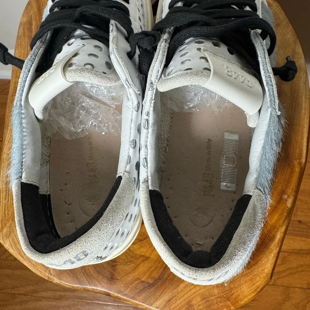 Like New Women’s P448 JohnBS Skuba low top sneakers Sz. 40 (US 9.5/10) - Picture 7 of 12